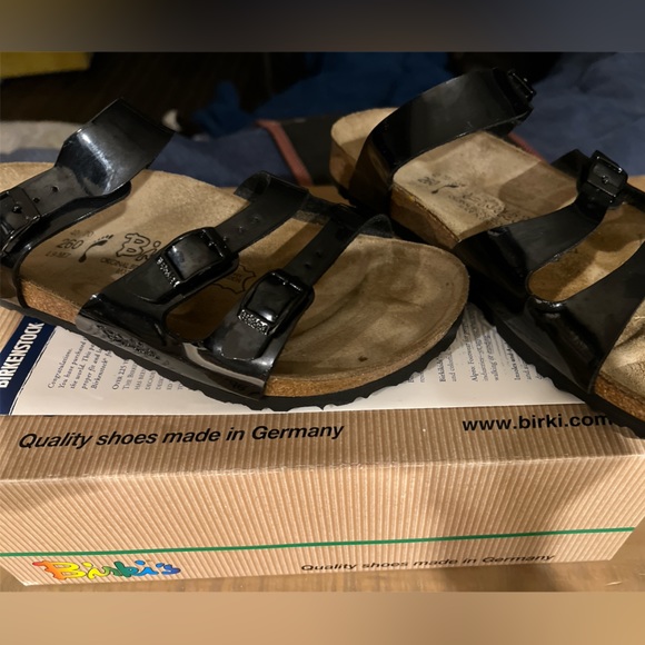 Birkenstock Birki’s black patent sandals size 9 - Picture 4 of 10